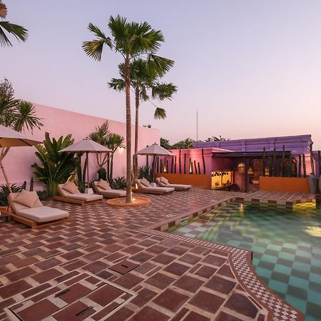 El Barrio Boutique Hotel & Bar Canggu Exterior foto